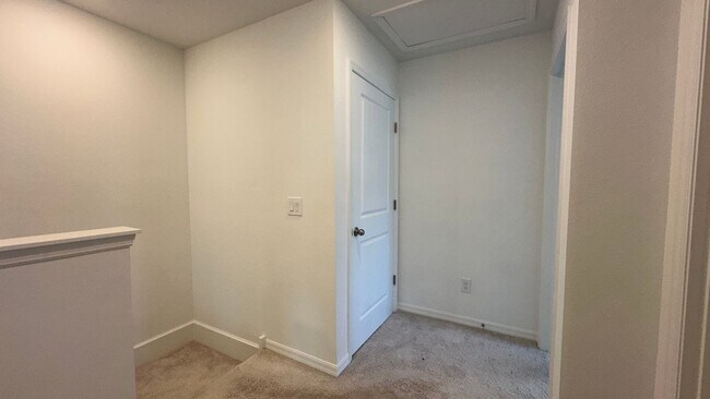 Building Photo - 8454 Sperry St