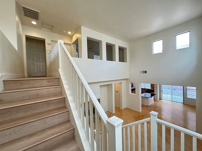 Building Photo - MADISON PLACE AT SUMMERLIN