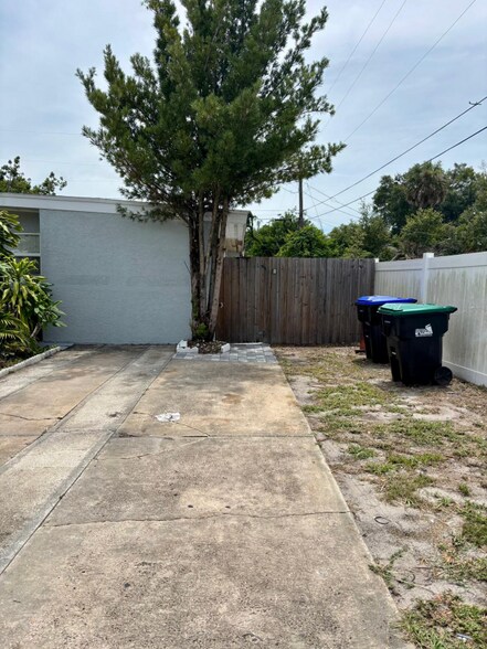 Building Photo - 59 Areca Dr