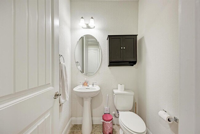 Building Photo - 5304 Cipriano Dr