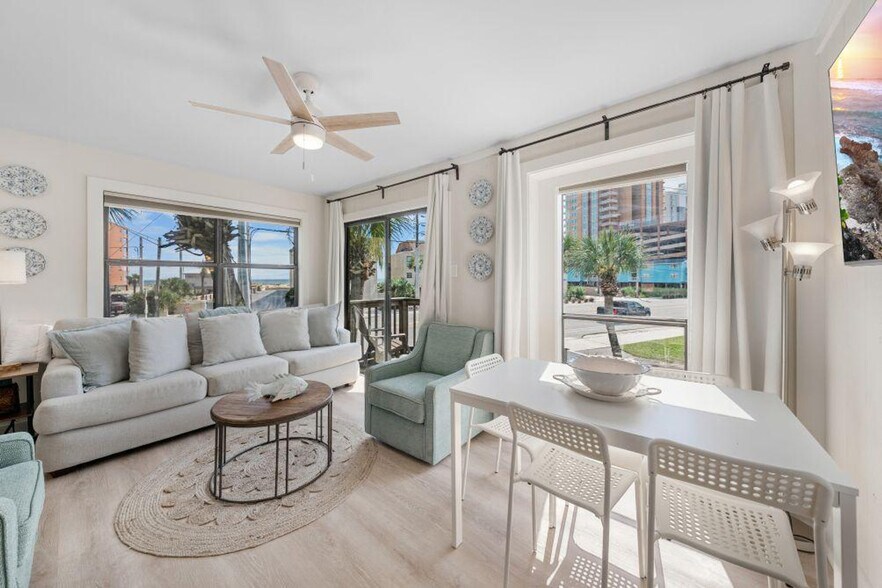Primary Photo - 700 W Beach Blvd