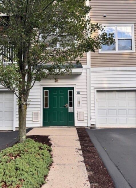 Building Photo - 104 Mill St