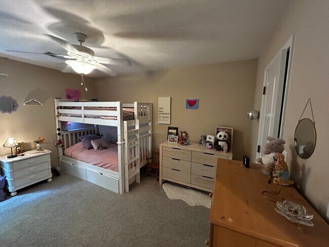 Building Photo - 4300 Ashwood Cove