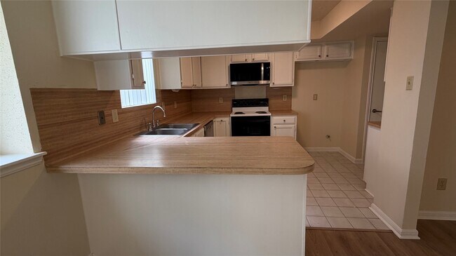 Building Photo - 11614 Inga Ln