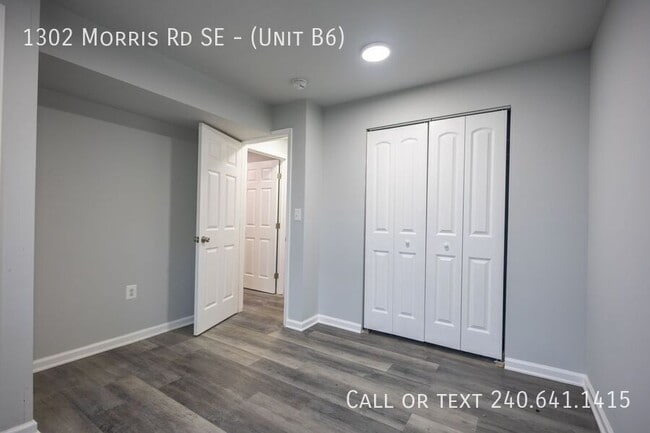 Building Photo - 1302 Morris Rd SE