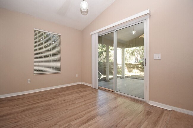 Building Photo - 8318 SW 64th Pl