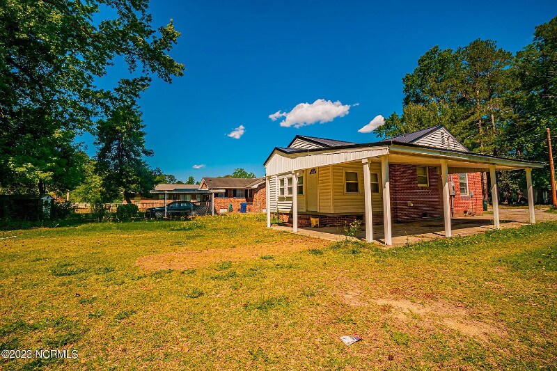 Building Photo - 1105 Sycamore Rd