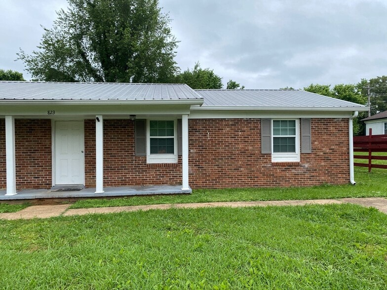 Primary Photo - 823 Rushmeade Rd