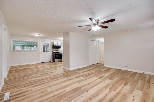 Building Photo - 5224 Mystic Dr