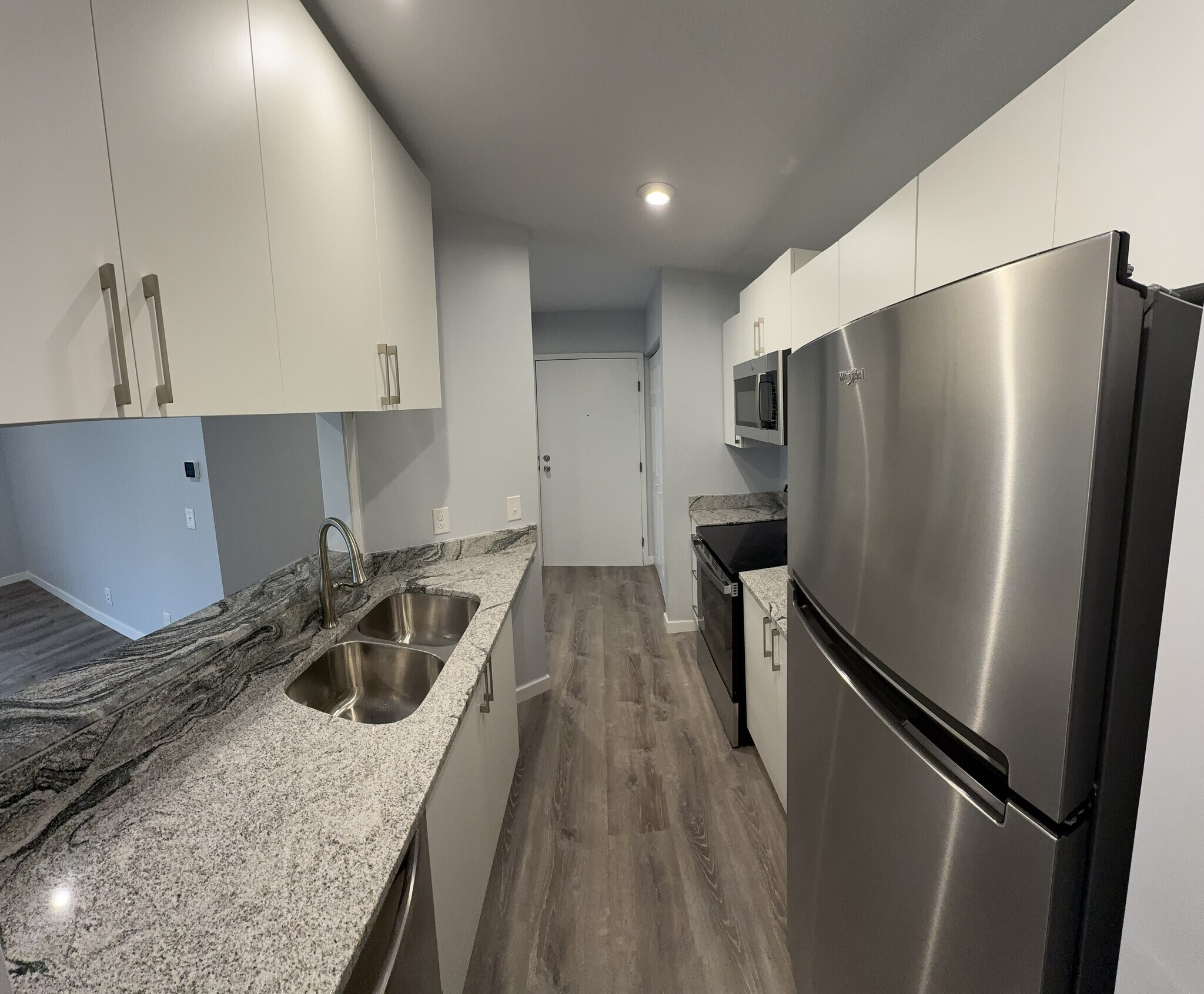 Building Photo - 46 Woodland Hills Dr