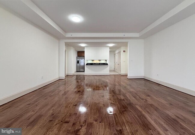 Building Photo - 515 9th St NW