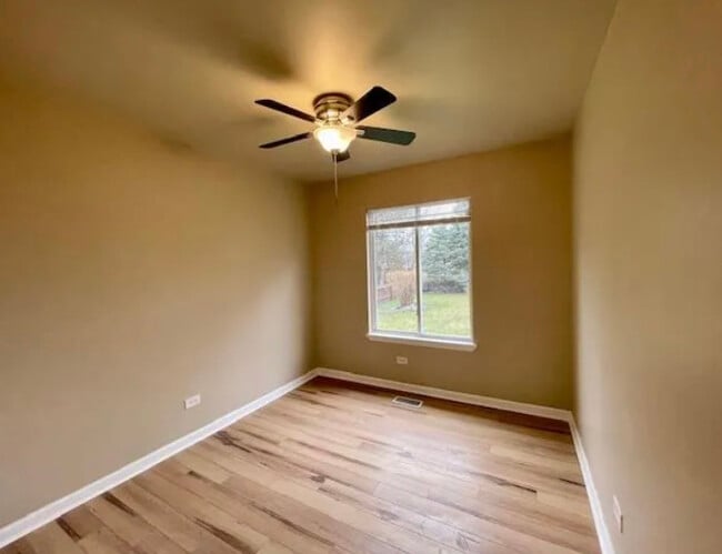 Building Photo - 2423 Durango Ln