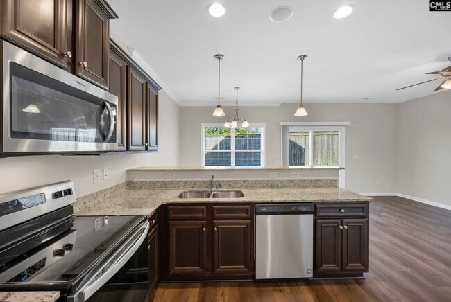 Building Photo - 493 Dawsons Park Wy