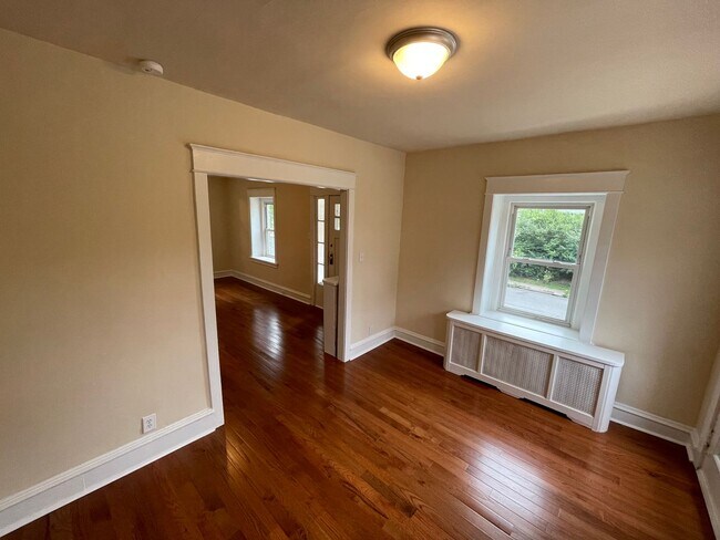 Building Photo - 143 N Highland Ave