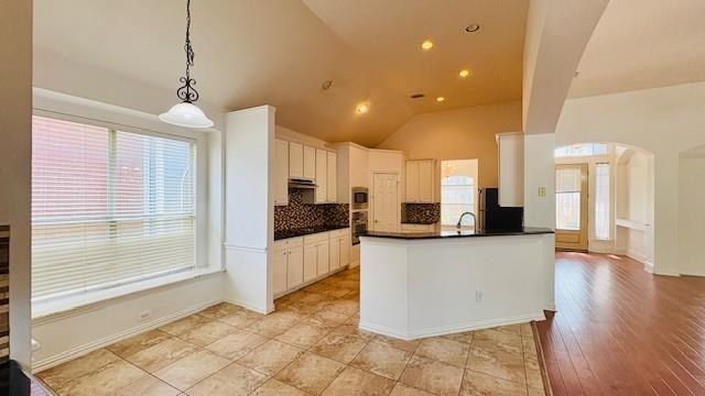 Building Photo - 17712 River Chase Dr