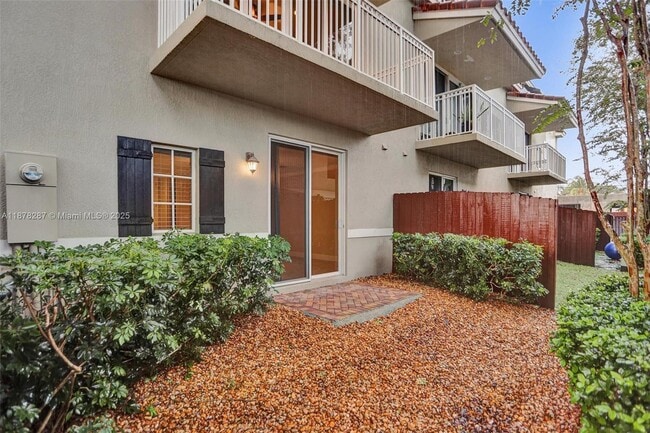 Building Photo - 427 SE 13th St