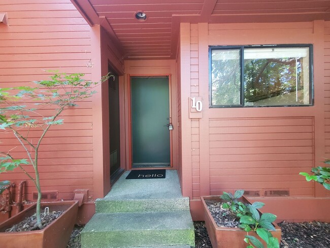 Building Photo - 1717 Novato Blvd