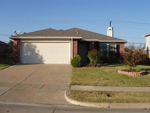Building Photo - 945 Carthage Way