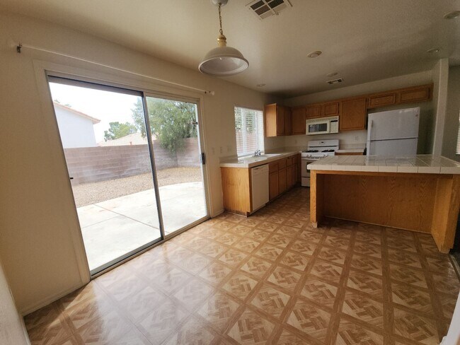 Building Photo - 9907 Sparrow Ridge Ave
