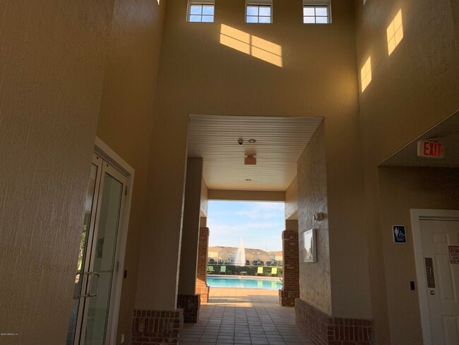 Building Photo - 6852 Woody Vine Dr