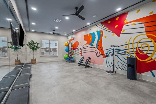 Building Photo - 7455 W Camp Wisdom Rd