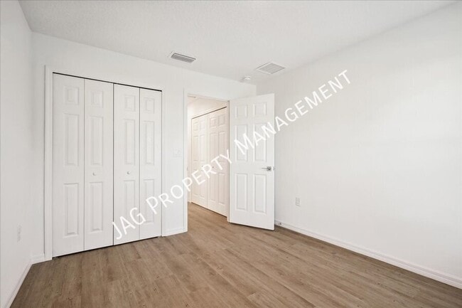 Building Photo - 845 Fulda Ave NW