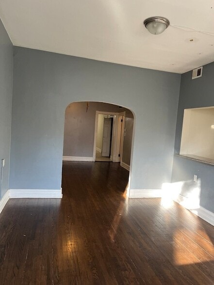 Building Photo - 1936 N Kimball Ave