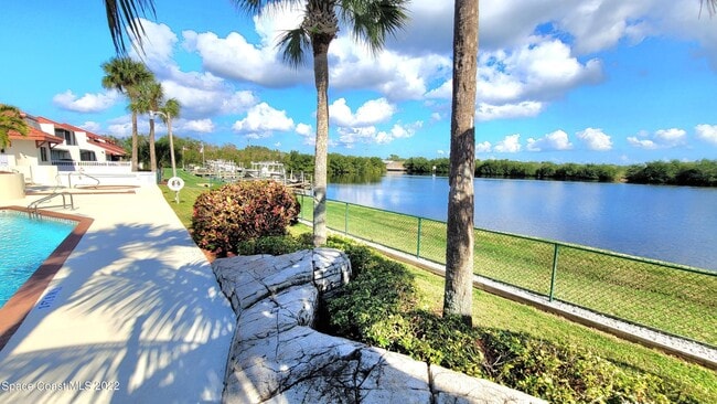 Building Photo - 2577 Sykes Creek Dr