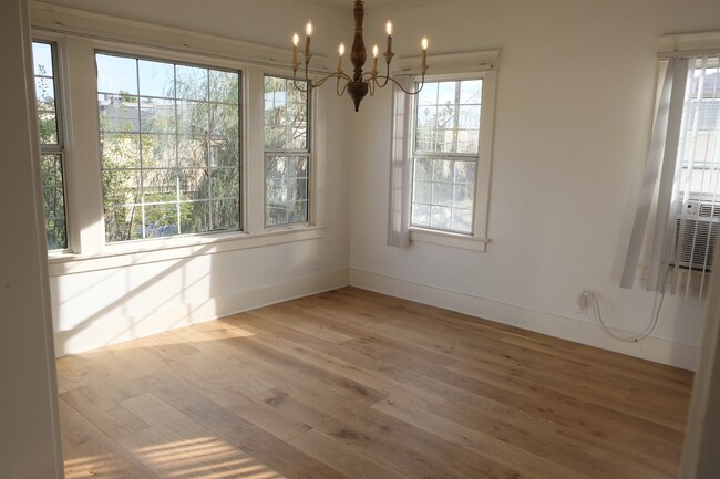 Dining room - 1417 Ellsmere Ave