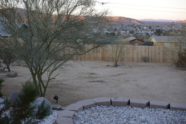 Building Photo - 61828 Crest Cir Dr