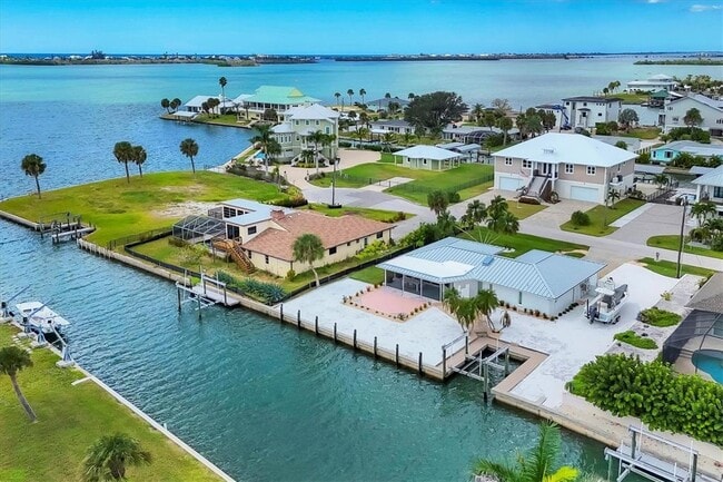 Building Photo - 1915 Pennsylvania Ave