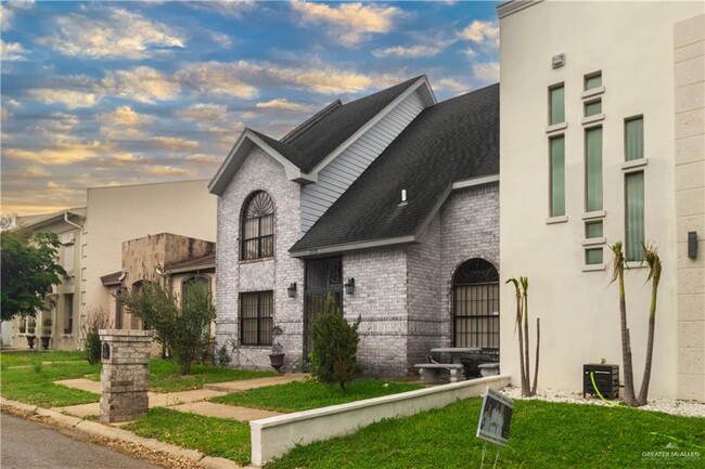 Building Photo - 3113 S Casa Linda St