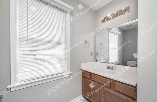 Building Photo - 3325 Pemberton Creek Ct