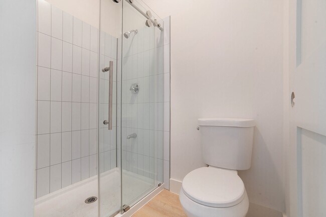 Building Photo - 49 Walker St