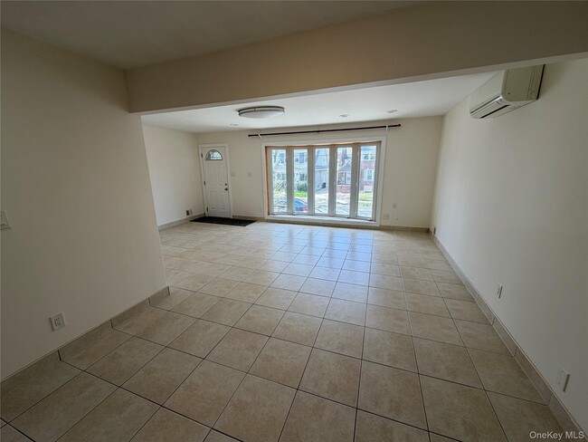 Building Photo - 83-11 169th St