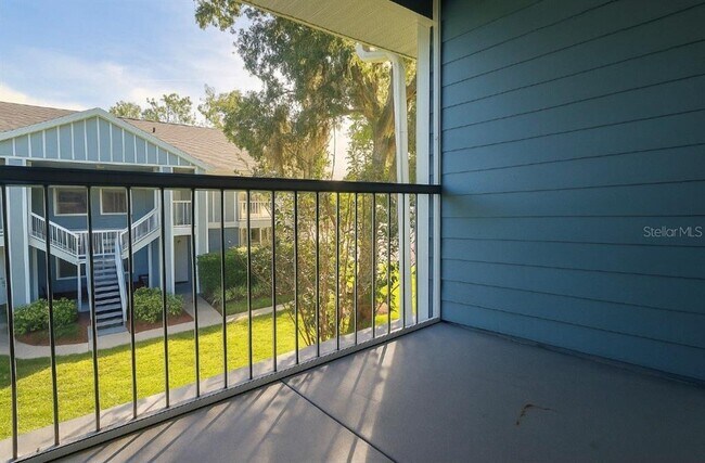 Building Photo - 2604 Grassy Point Dr