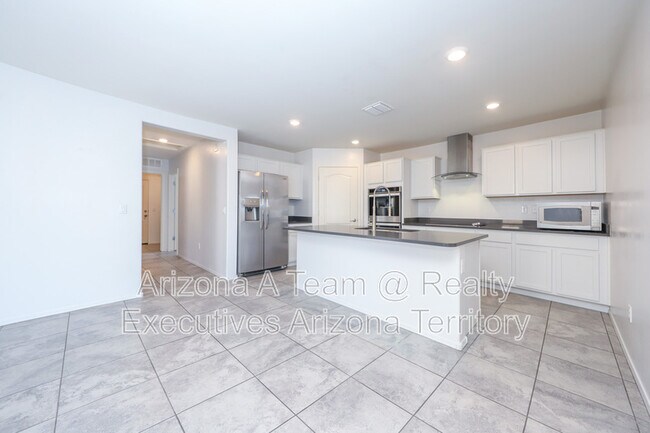 Building Photo - 2943 W Dakota Vista Way