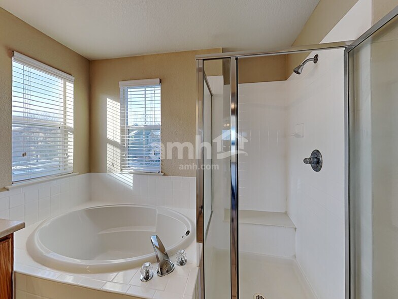 Building Photo - 17630 E 104th Pl