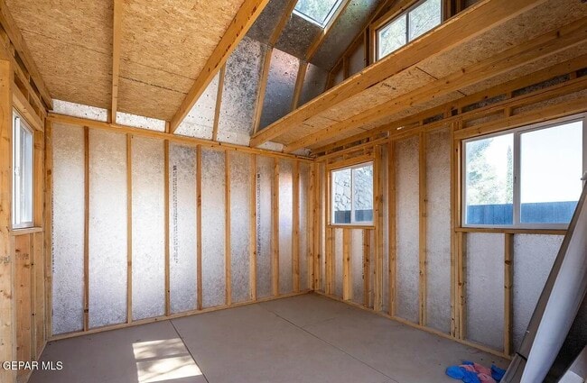 Building Photo - 6564 Brisa Del Mar Dr