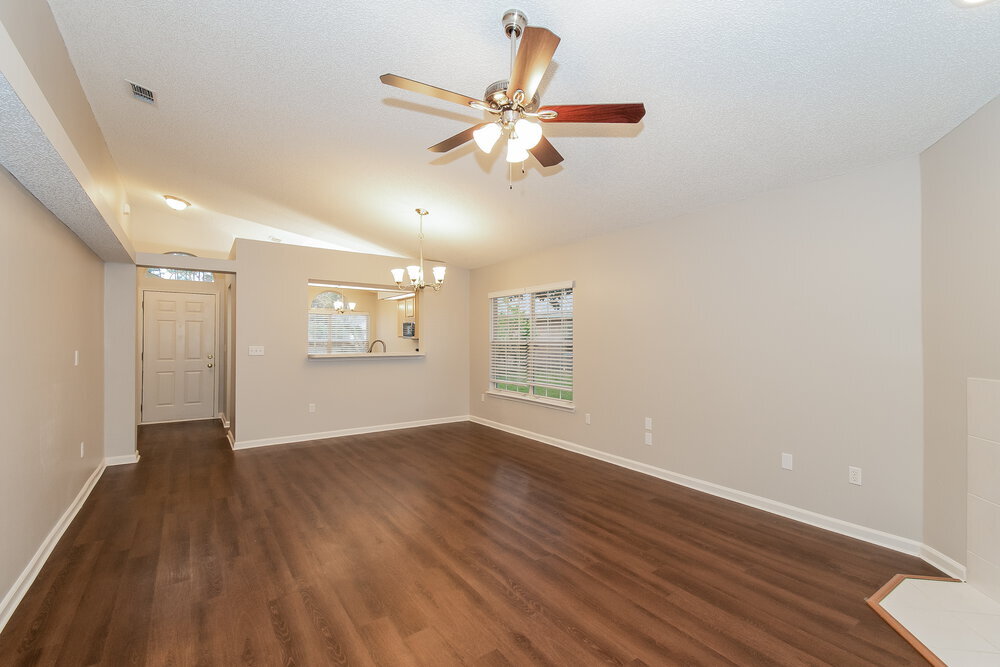 Building Photo - 7410 Carriage Side Ct