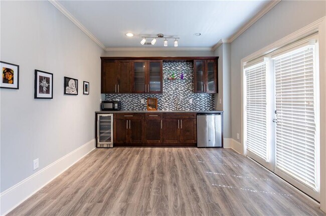 Building Photo - 2360 Manor Creek Ct