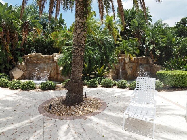 Building Photo - 408 Triano Cir