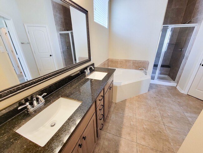 Building Photo - NEW 3 BEDROOM 2.5 BATH 2 CAR GARAGE HOME I...