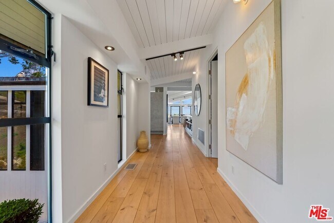 Building Photo - 23701 Harbor Vista Dr