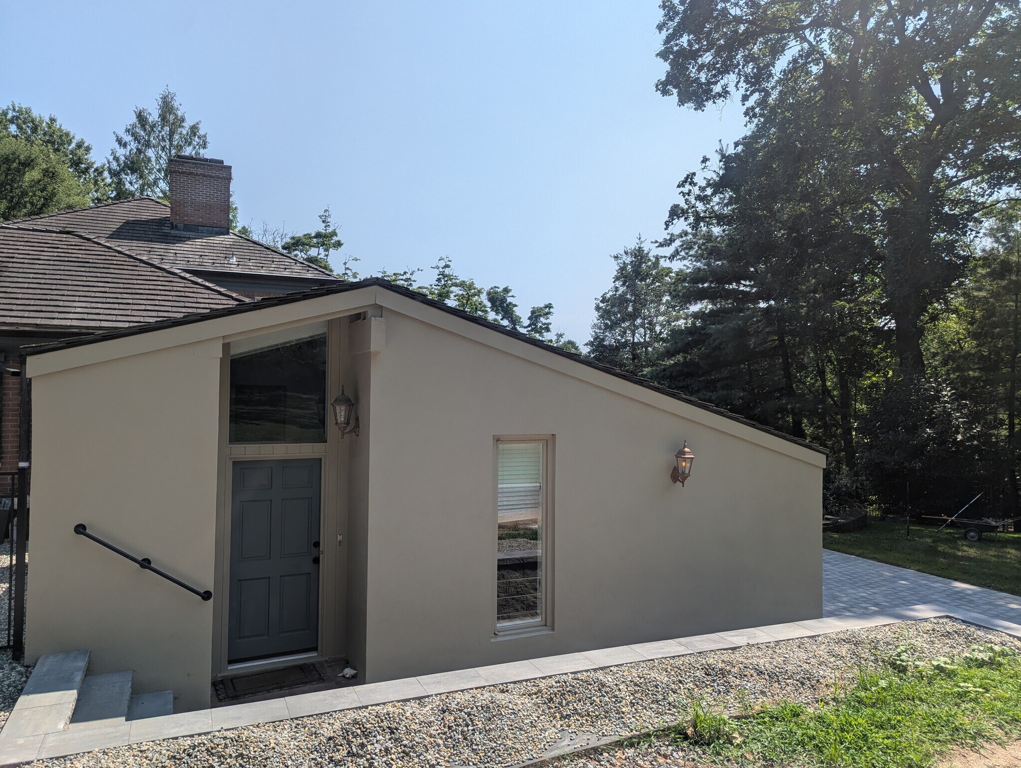 Building Photo - 213 Constitution Dr