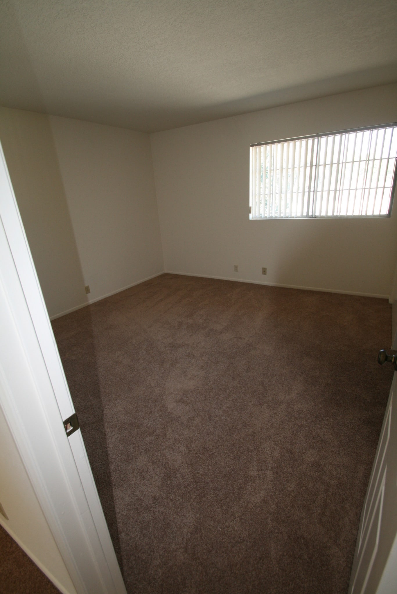 2nd Bedroom - 119 Loma Vista St