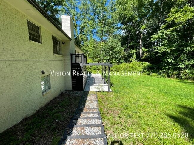 Building Photo - 4125 Flat Shoals Rd