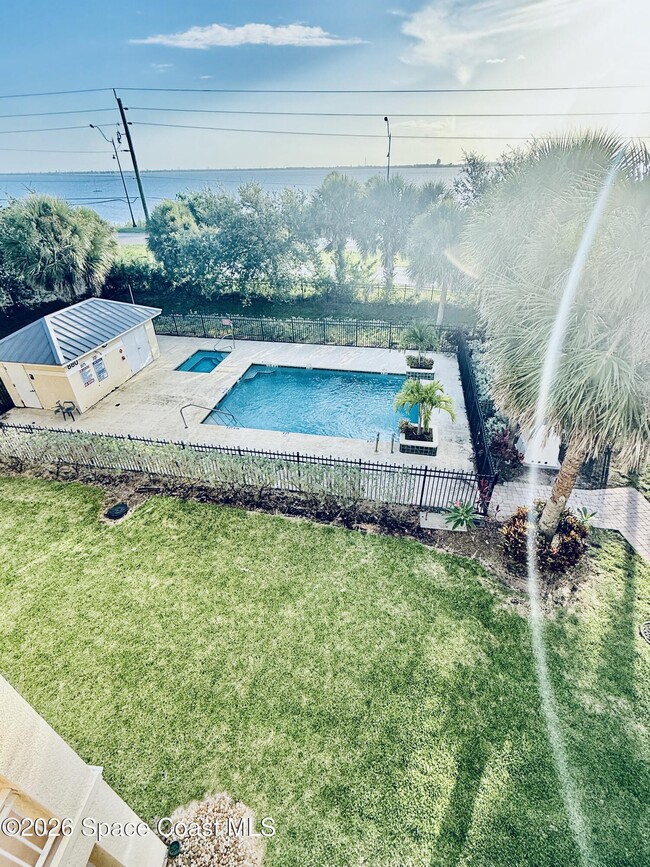 Building Photo - 860 Vignoles NE Ave