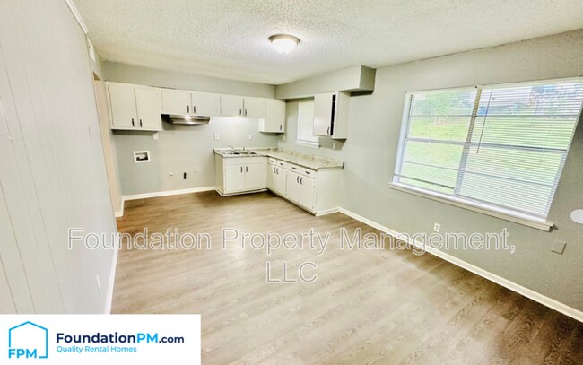 Building Photo - 5099 Blacksmith Dr