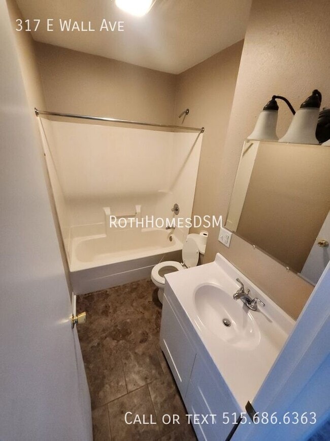 Building Photo - 317 E Wall Ave